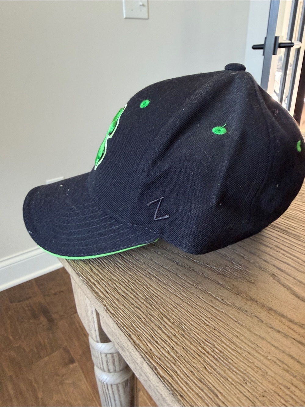 Notre Dame hat - Picture 2 of 4